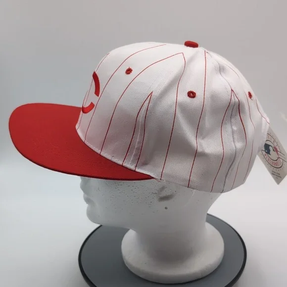 MLB| NWT Vintage MLB Red Cincinnati Reds Sports Cap Snap Back Grey Brim - Picture 6 of 14